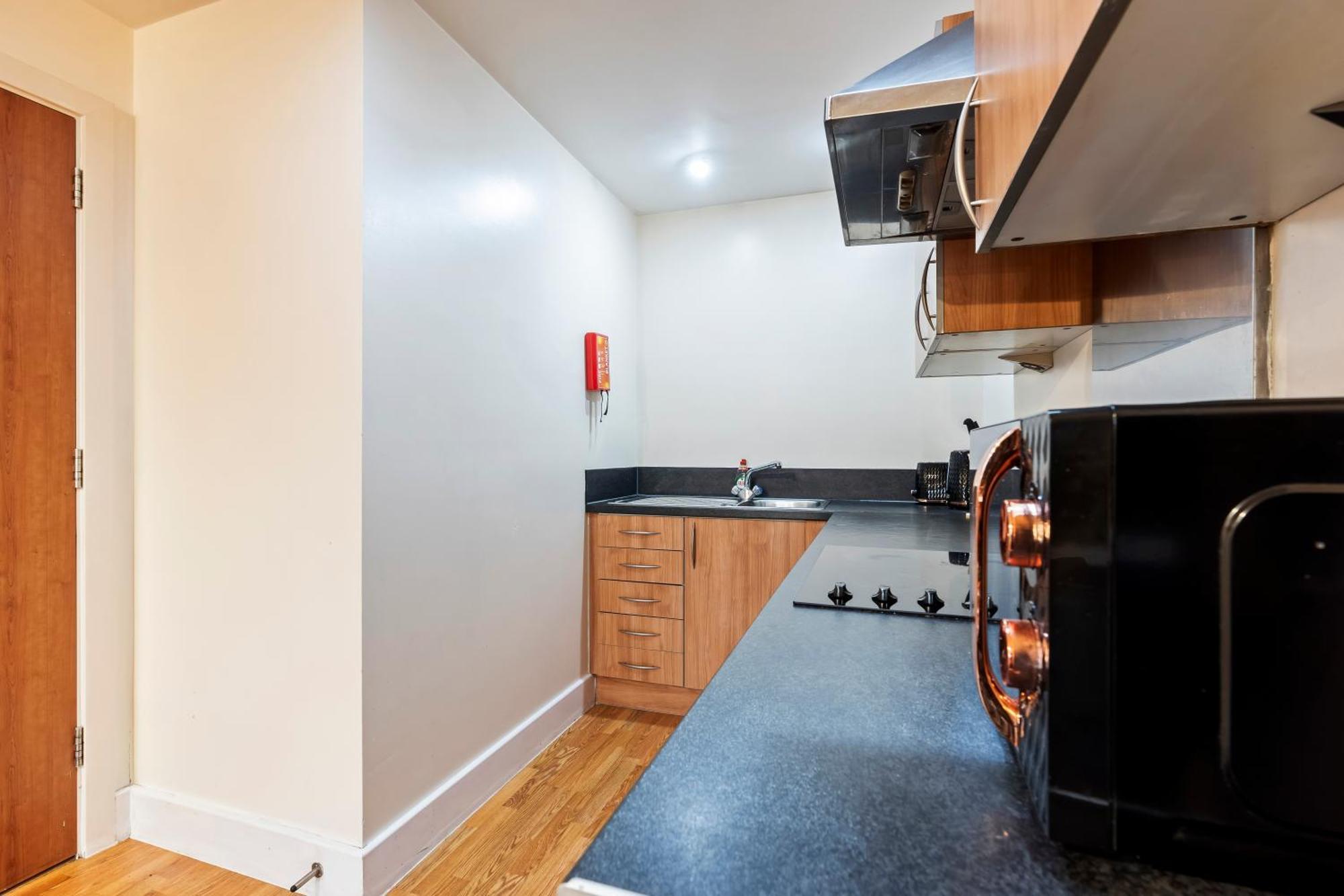 Cosy Apartment- Centre - Free Parking-sleep 5 * Birmingham