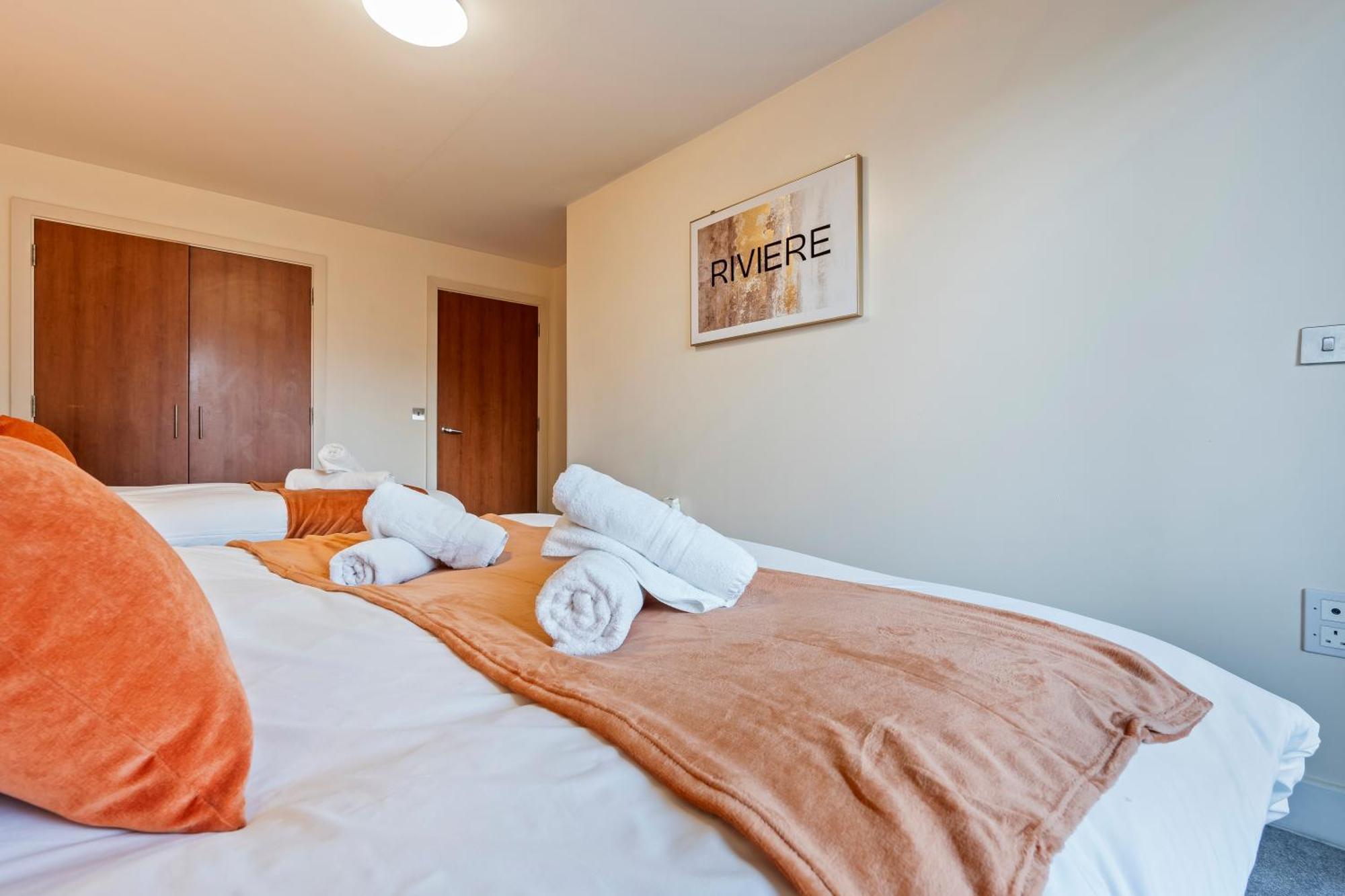 Cosy Apartment- Centre - Free Parking-sleep 5 Apartment